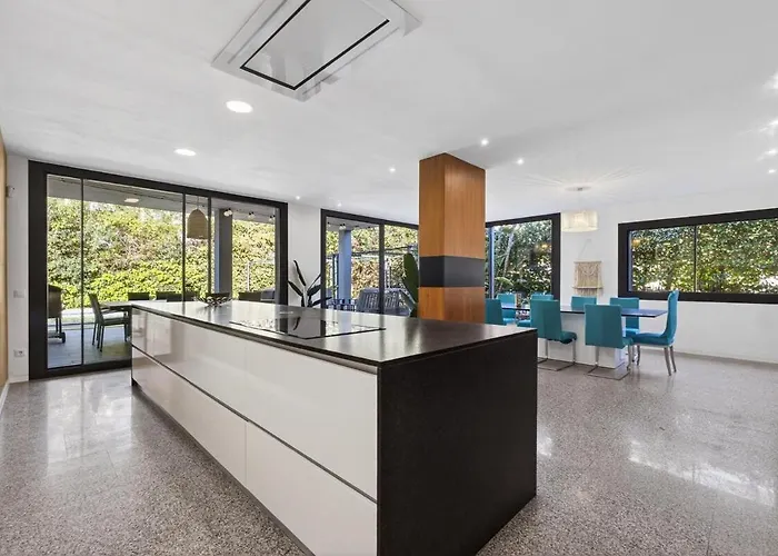 Vertice - Bright Luxury * Кан-Пікафорт